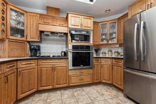 47360 Mountain Park Drive, Chilliwack, BC - Indoor Photo Showing Kitchen