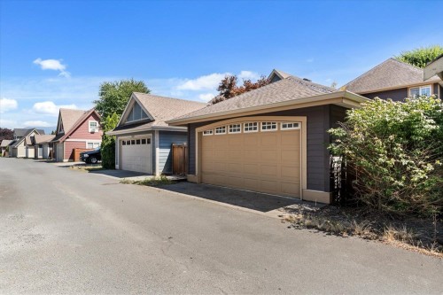 5801 Shawnigan Drive, Chilliwack, BC - Outdoor