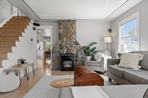 6464 Reid Road, Chilliwack, BC - Indoor Photo Showing Living Room With Fireplace