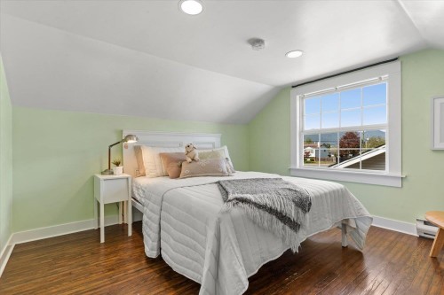 6464 Reid Road, Chilliwack, BC - Indoor Photo Showing Bedroom