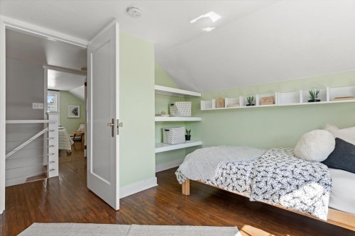 6464 Reid Road, Chilliwack, BC - Indoor Photo Showing Bedroom