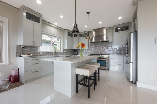 125-51075 Falls Court, Chilliwack, BC - Indoor Photo Showing Kitchen With Upgraded Kitchen