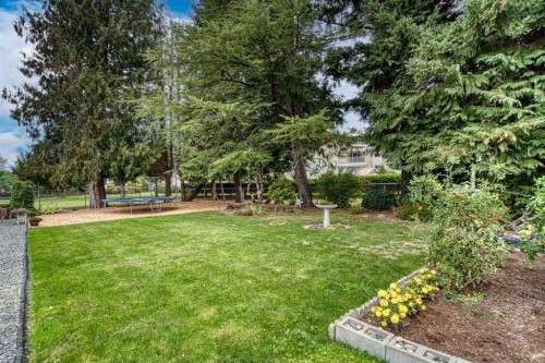8668 Coventry Place, Chilliwack, BC - Outdoor