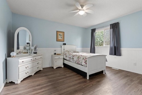 47345 Swallow Crescent, Chilliwack, BC - Indoor Photo Showing Bedroom