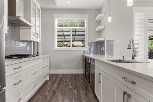 63-50778 Ledgestone Place, Chilliwack, BC - Indoor Photo Showing Kitchen With Double Sink