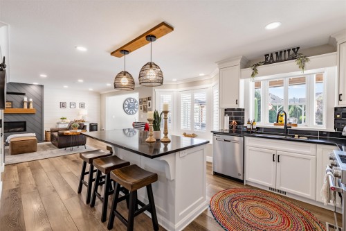 45736 Higginson Road, Chilliwack, BC - Indoor Photo Showing Kitchen With Fireplace With Upgraded Kitchen