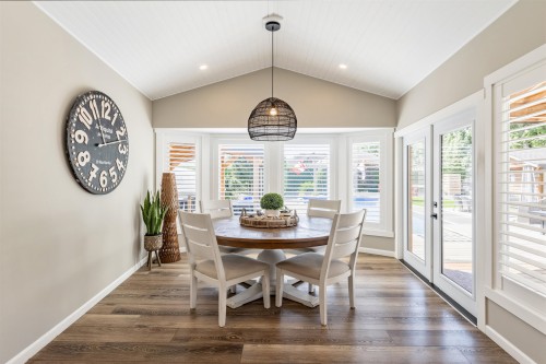 45736 Higginson Road, Chilliwack, BC - Indoor Photo Showing Dining Room