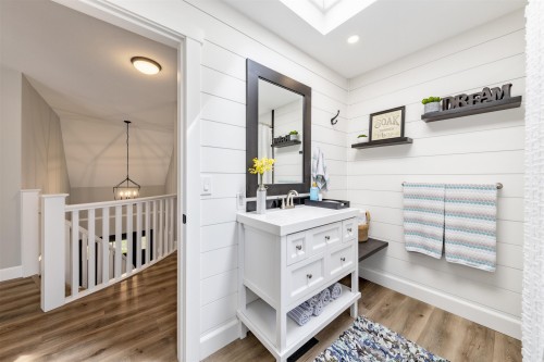 45736 Higginson Road, Chilliwack, BC - Indoor Photo Showing Other Room