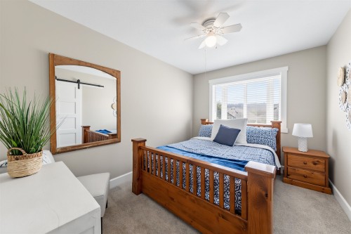 45736 Higginson Road, Chilliwack, BC - Indoor Photo Showing Bedroom