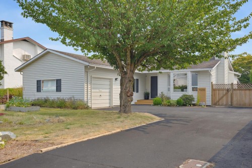 10206 Crystal Drive  Chilliwack, BC V2P 6T8