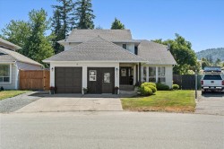 6033 Glenroy Drive Chilliwack, BC V2R 2H8