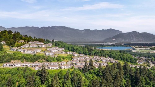 11-8590 Sunrise Drive  Chilliwack, BC V2R 3Z4