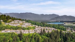 11-8590 Sunrise Drive Chilliwack, BC V2R 3Z4