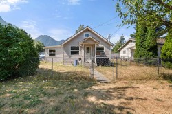 944 3rd Avenue Hope, BC V0X 1L0