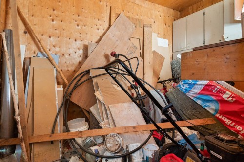 944 3Rd Avenue, Hope, BC - Indoor Photo Showing Other Room
