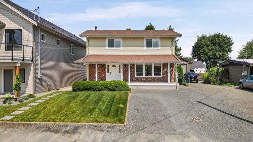 45387 Jewel Avenue  Chilliwack, BC V2R 4C2