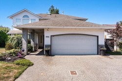 6045 Glenroy Drive Chilliwack, BC V2R 2H8