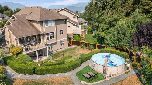 5602 Thom Creek Drive  Chilliwack, BC V2R 5Z6