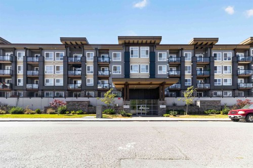 403-9450 Robson Street, Chilliwack, BC - Outdoor With Facade