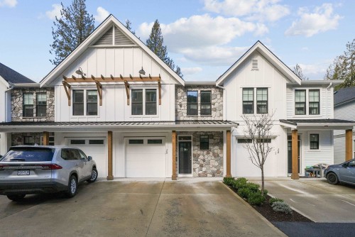 25-47203 Vista Place  Chilliwack, BC V2R 6E2