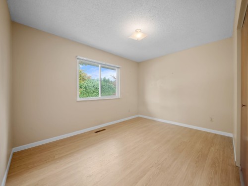 10059 Killarney Drive, Chilliwack, BC - Indoor Photo Showing Other Room