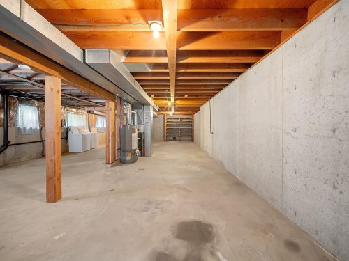 10059 Killarney Drive, Chilliwack, BC - Indoor