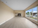 10059 Killarney Drive, Chilliwack, BC  - Indoor Photo Showing Living Room With Fireplace 