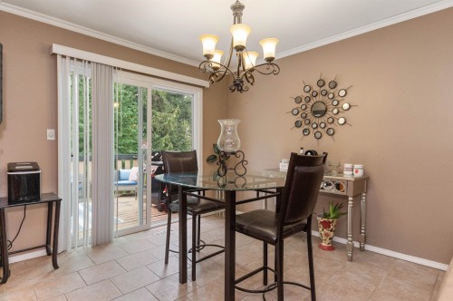 714 River Parade, Hope, BC - Indoor Photo Showing Dining Room