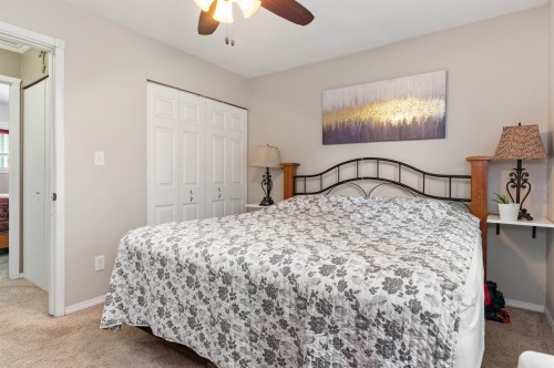 714 River Parade, Hope, BC - Indoor Photo Showing Bedroom