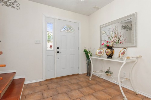 714 River Parade, Hope, BC - Indoor Photo Showing Other Room