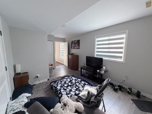 46151 Third Avenue, Chilliwack, BC - Indoor