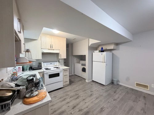 46151 Third Avenue, Chilliwack, BC - Indoor Photo Showing Kitchen