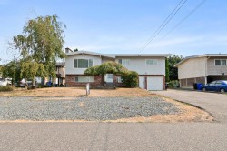 6890 Centennial Drive Chilliwack, BC V2R 1J7