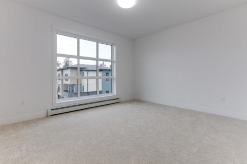 7-46376 Yale Road, Chilliwack, BC - Indoor Photo Showing Other Room