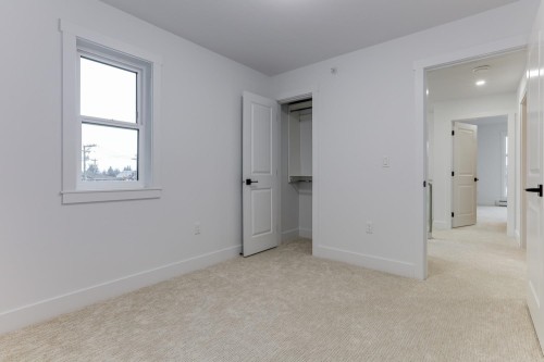 7-46376 Yale Road, Chilliwack, BC - Indoor Photo Showing Other Room