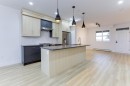 7-46376 Yale Road, Chilliwack, BC  - Indoor Photo Showing Kitchen With Upgraded Kitchen 