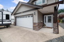 66022 Park Avenue  Hope, BC V0X 1L1