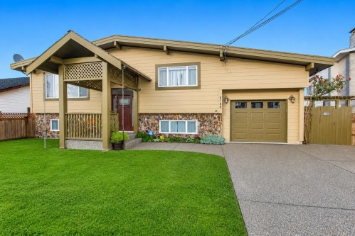 6780 School Lane  Chilliwack, BC V2R 2C9