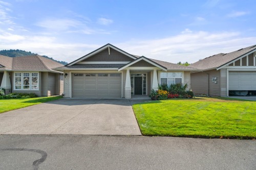 5976 Hunter Creek Crescent  Chilliwack, BC V2R 0B7