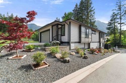 13-21196 Kettle Valley Road Hope, BC V0X 1L1