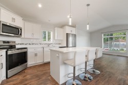 25-6035 Vedder Road Chilliwack, BC V2R 1E5