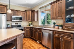 6-10113 Williams Road Chilliwack, BC V2P 5H3