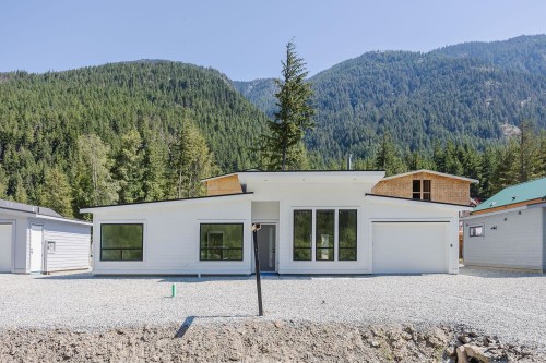 HG 187-71358 Grove Place  Hope, BC V0X 1L5
