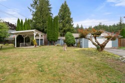 555 Glenaire Drive Hope, BC V0X 1L4