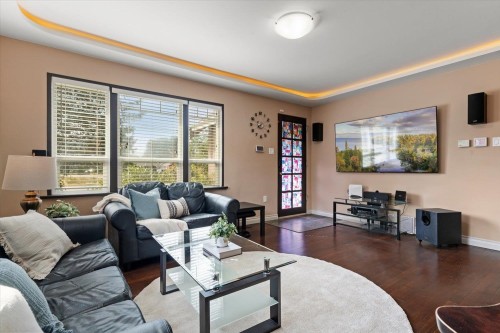 45407 Wells Road  Chilliwack, BC V2R 1H3