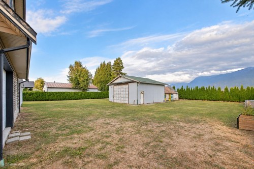 8878 Upper Prairie Road, Chilliwack, BC 