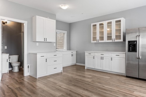 B-9279 Carleton Street, Chilliwack, BC 