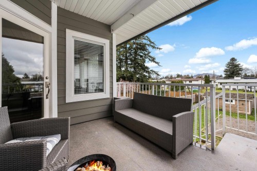 B-9279 Carleton Street, Chilliwack, BC 