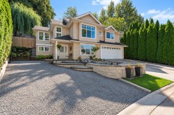 5379 Skyview Crescent Chilliwack, BC V2R 4G1