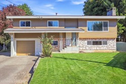 10128 Shamrock Drive Chilliwack, BC V2P 5L4